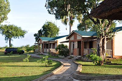 PAKUBA SAFARI LODGE